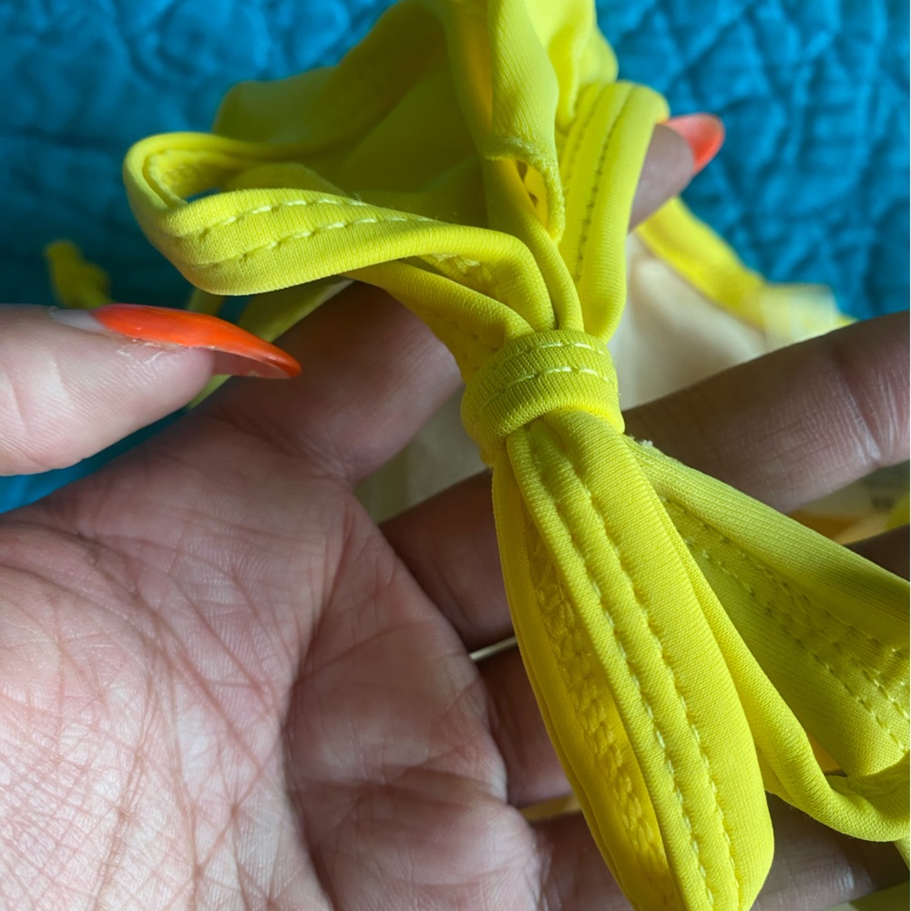 Yellow Ruffle Bikini - Picture 4 of 7